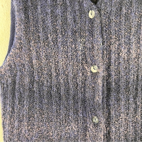 RUSS KNITTED VEST. Navy w/faint gray stripes. Size Medium. Pin included. - Picture 4 of 6